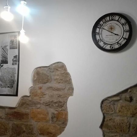 "Via Cavour 81" Apartment Arezzo Bagian luar foto