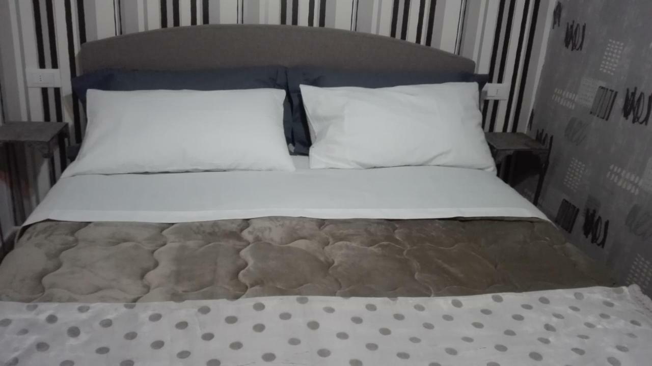"Via Cavour 81" Apartment Arezzo Bagian luar foto
