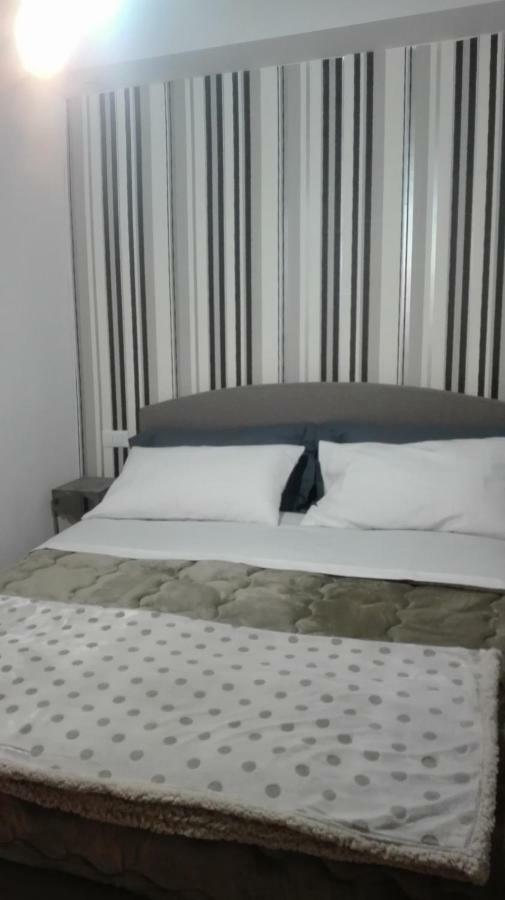 "Via Cavour 81" Apartment Arezzo Bagian luar foto